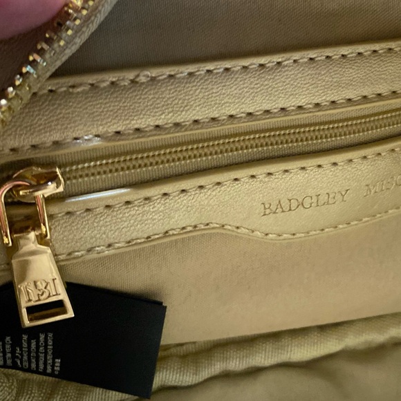 Badgley Mischka gold purse - Picture 5 of 9